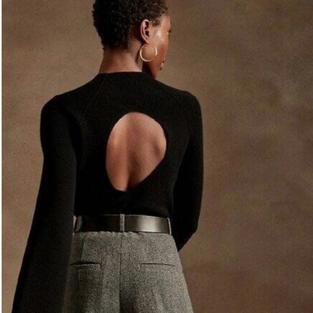 Banana Republic Factory Chic Black Cutout Sweater - New with tag
